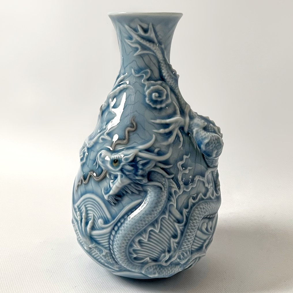 Lladró - Βάζο - Γυαλίκι σελάνης, Γυαλισμένο πορσελάνη - Υψηλής ανάγλυφης μπλε δράκος #1.0