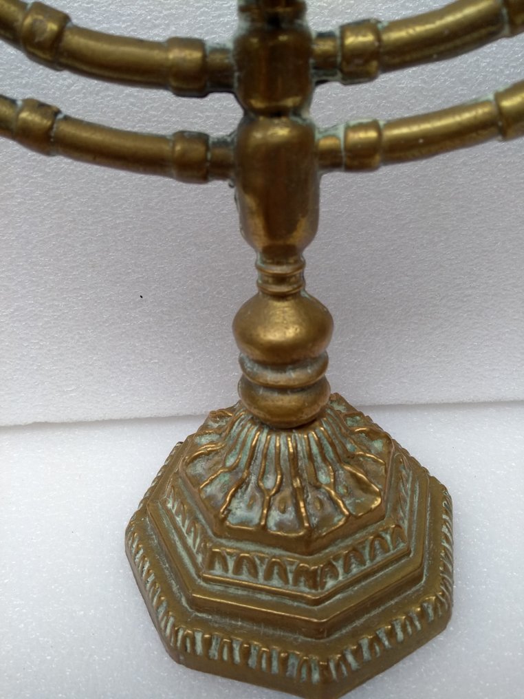 Menorah Stella di Davide - Ottone fuso - con "Diener" (Schamasch) #2.1