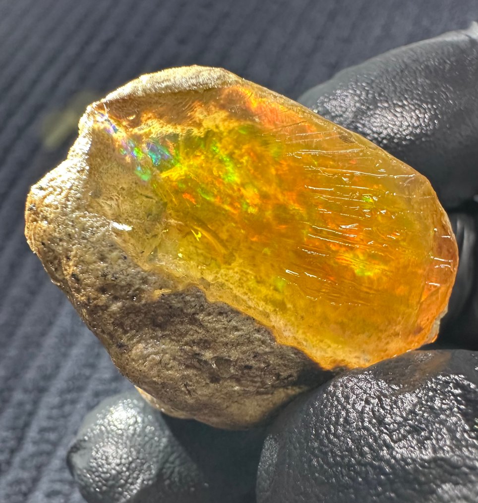 78ct Kristal Opaal Rugueuse- 15.6 g #4.3