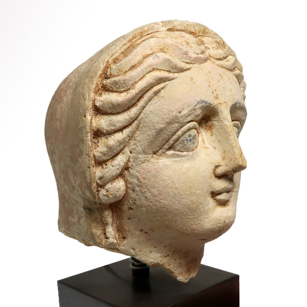 Αρχαία Ρωμαϊκή ασβεστόλιθος Κεφάλι μιας νεαρής κυρίας #1.0