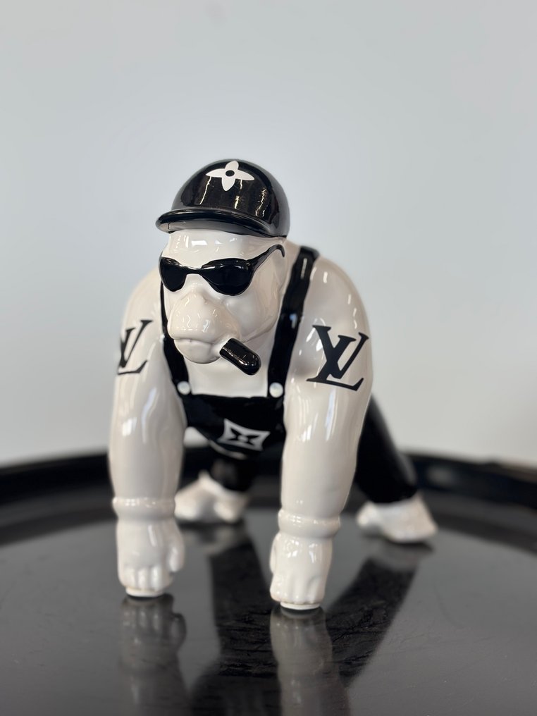 Rob VanMore - VANMORE Smokey LV Ape #1.0