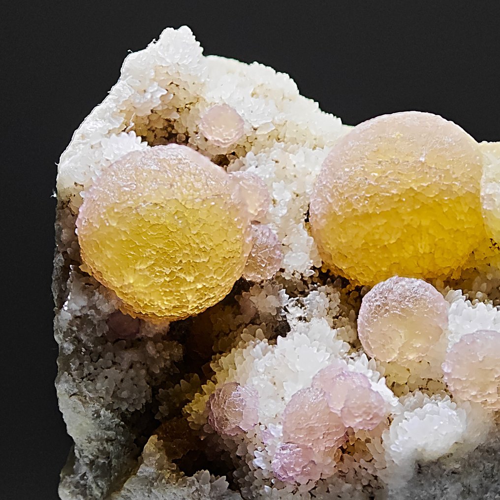 Κίτρινη σφαιρική φθορίτης σε χαλαζία, πολύ σπάνια, Κίνα Κρύσταλλοι στη μήτρα - Ύψος: 52 mm - Πλάτος: 43 mm- 77 g #1.0