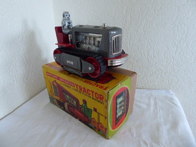 TN (Nomura) - Τσίγκινο παιχνίδι - Battery Operated Tractor With Robot, Boxed - 1950-1960 - Ιαπωνία #3.2