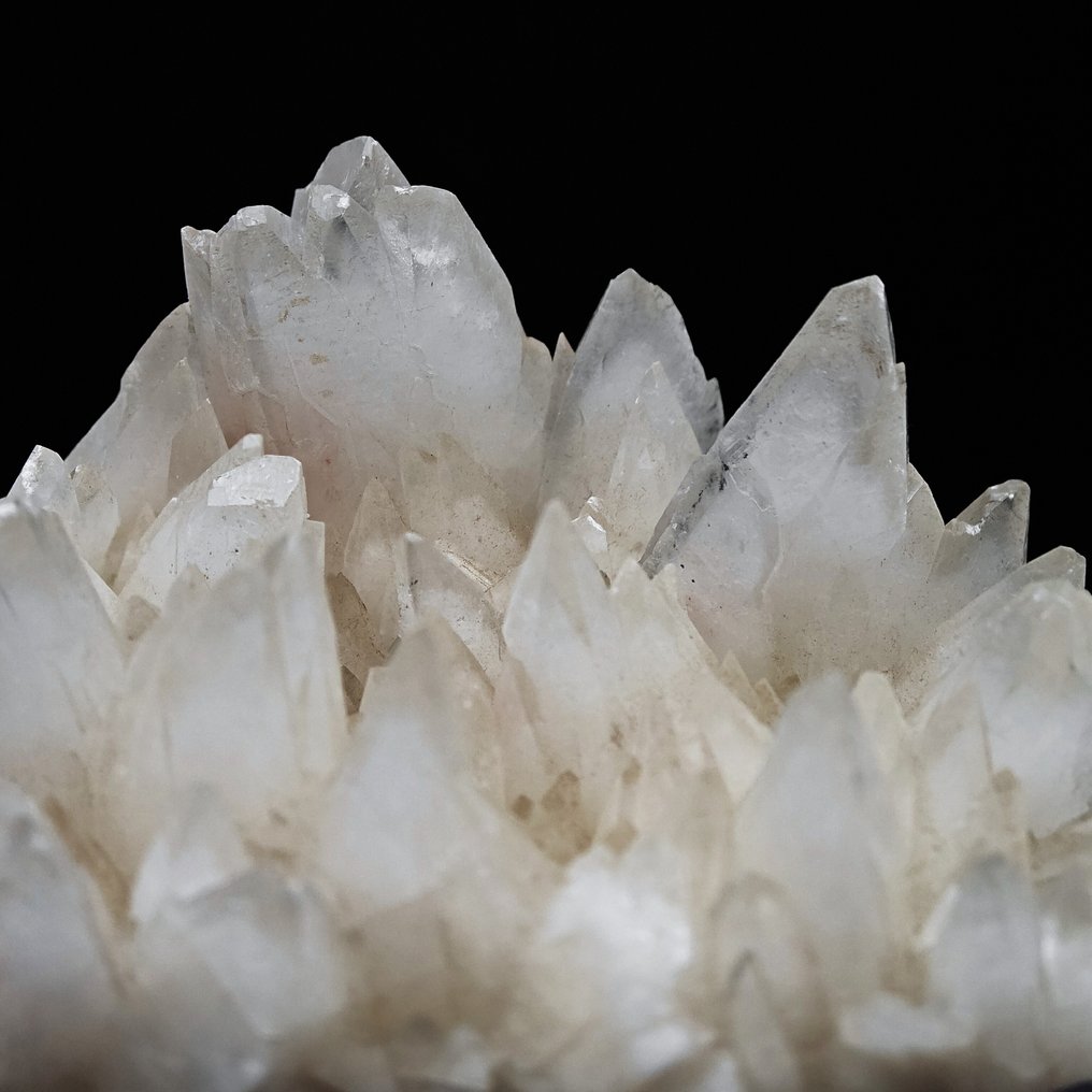 Κρύσταλλοι πάγου από ασβεστίτη με φαντάσματα, Σαρδηνία. Κρύσταλλοι στη μήτρα - Ύψος: 121 mm - Πλάτος: 110 mm- 521 g #3.2