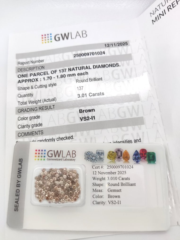 Utan reservationspris - 137 pcs Diamant (Naturligt färgad) - 3.01 ct - Rund Blandade färger - VS2, I1 - Gemewizard Gemological Laboratory (GWLab) #2.1