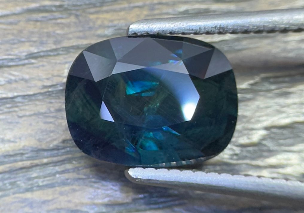 dwukolorowy Szafir - 4.97 ct - Antwerp Laboratory for Gemstone Testing (ALGT) #1.0