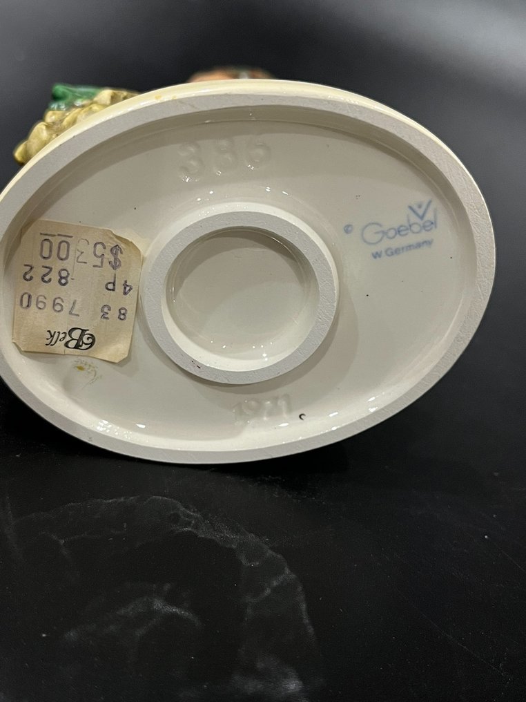 Hummel Goebel - Estatua, On Secret Path - TMK5 - 14 cm - Porcelana #4.3