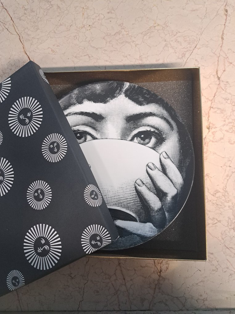 Piero Fornasetti - Πιάτο - Πορσελάνη - Θέμα και παραλλαγές #1.0