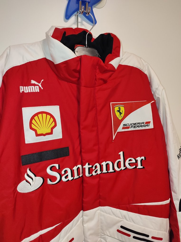 法拉利 - F-1 一级方程式 - 2011 - 团队服装 #2.1