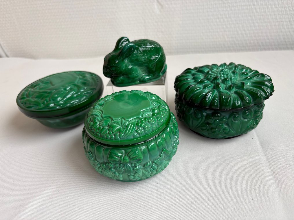 珠寶箱 (4) - 孔雀石, 玻璃 - 三个漂亮的盒子 + 兔子 #1.0