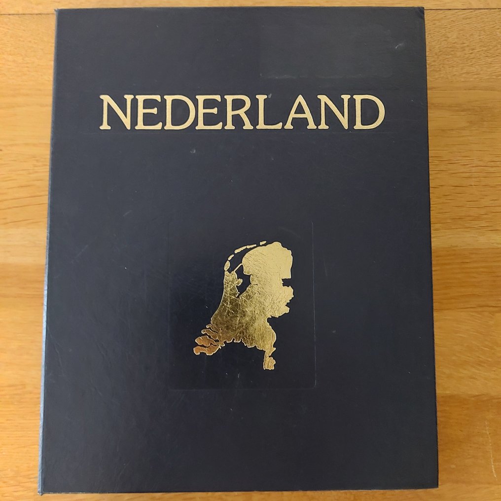 Netherlands 1936/1999 - Collection including 1 x Davo standard + 1 x Juweel album #1.0