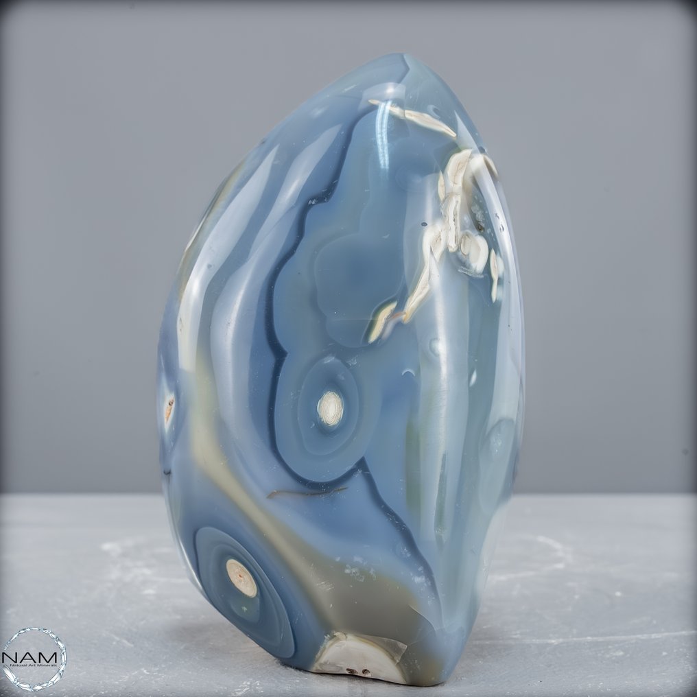Natural orca agate freeform with dendrites – unique pattern and gentle blue-white tones Freeform- 1021.56 g #3.2