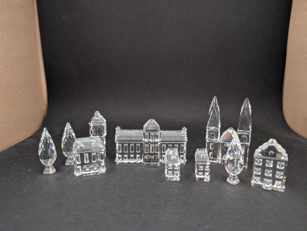 Swarovski - Statue, Swarovski stad 10-delig - 5 cm - Crystal #1.0