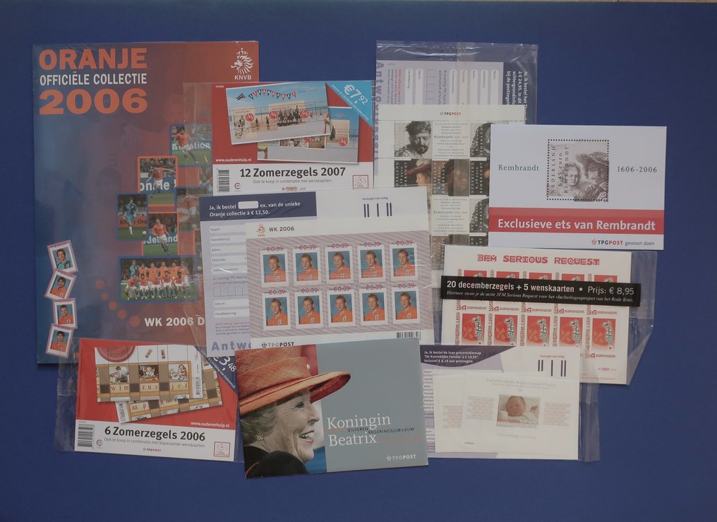 Paesi Bassi 2003/2008 - 9 imballaggi chiusi wb 7 imballaggi in cellophane tra cui Oranje WK 2006 e Serious Request #1.0