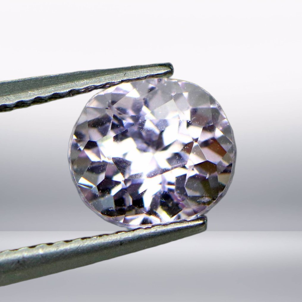 Ingen mindstepris - 1 pcs Lyserød Kunzit - 2.15 ct - International Colored Gemstone Association (ICA GemLab) - Elegant fin lyserød #1.0