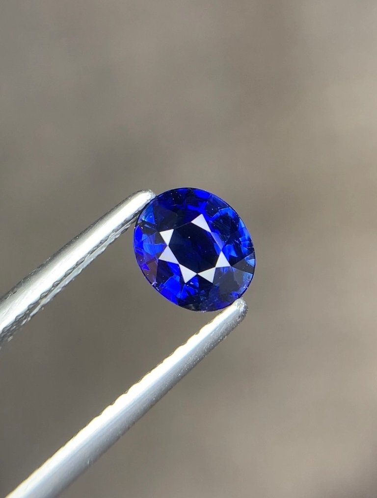 Senza Prezzo di Riserva - 1 pcs Blu Zaffiro - 3.06 ct - Guild Gem Laboratory - Blu vivido, Blu reale #1.0