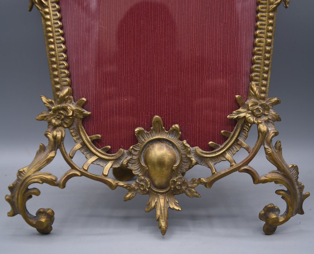 框架- Neobarroco  - 黄铜色 #4.3