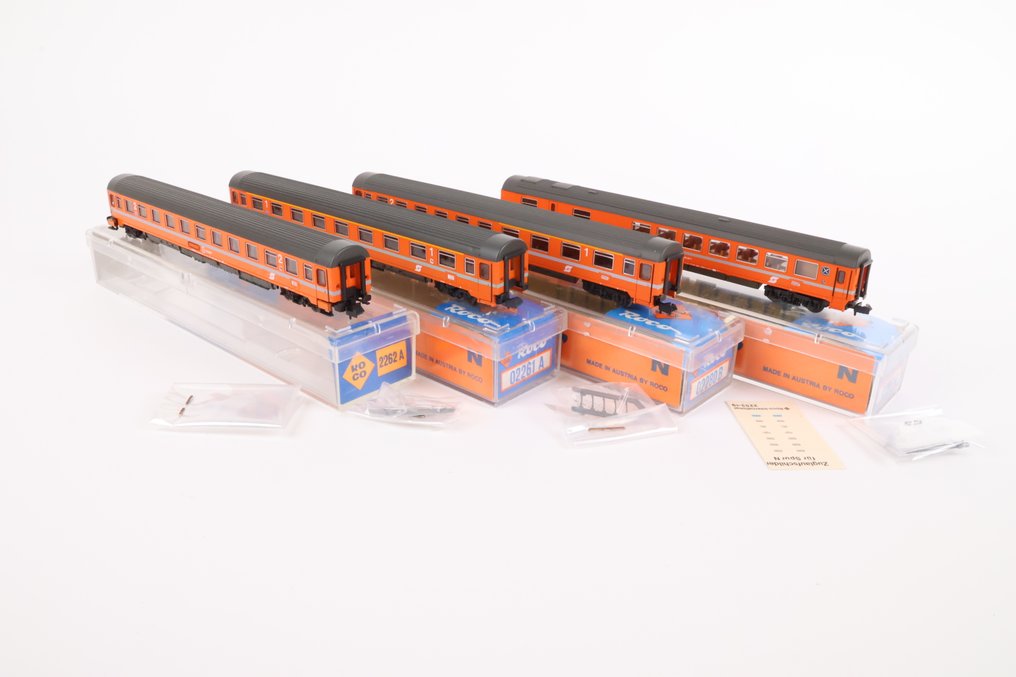 Roco N - 02261A/02280B/0881A/2262A - Model train passenger carriage (4) - (Eurofima) train set 1st class / 2nd class / restaurant - ÖBB #1.0