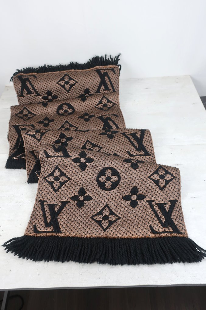 Louis Vuitton - Black Leopard Print Wool/Silk Logomania - Écharpe #3.2