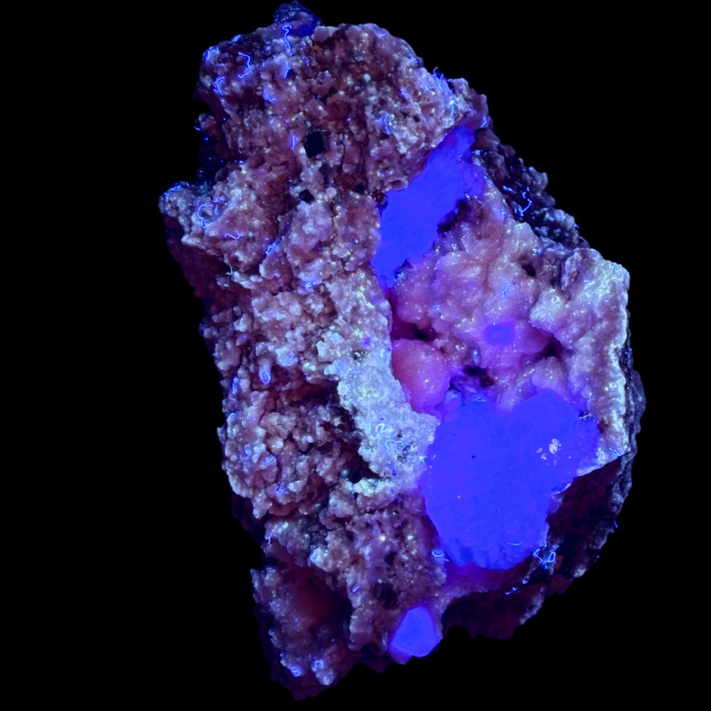 fluorescerende - fluorite på rodocrosit med pyrit - Højde: 7 cm - Bredde: 5 cm- 220 g #3.2