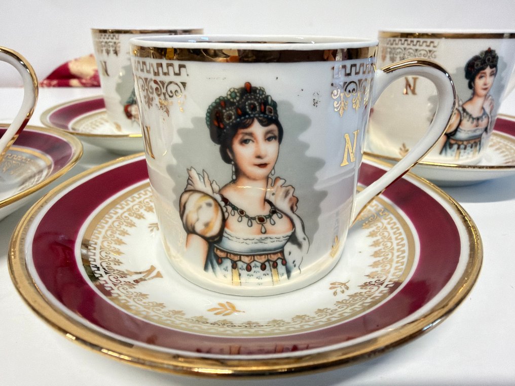 Porcelaine de Luxe, registré, Limoges - Cup and saucer (8) - Josephine- Napoleón - Porcelain, Gold #1.0