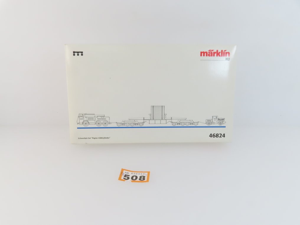 Märklin H0 - 46824 - Model train scenery (1) - Vehicle set with heavy escort transportation 'Papier Glattzylinder' - DB #4.3