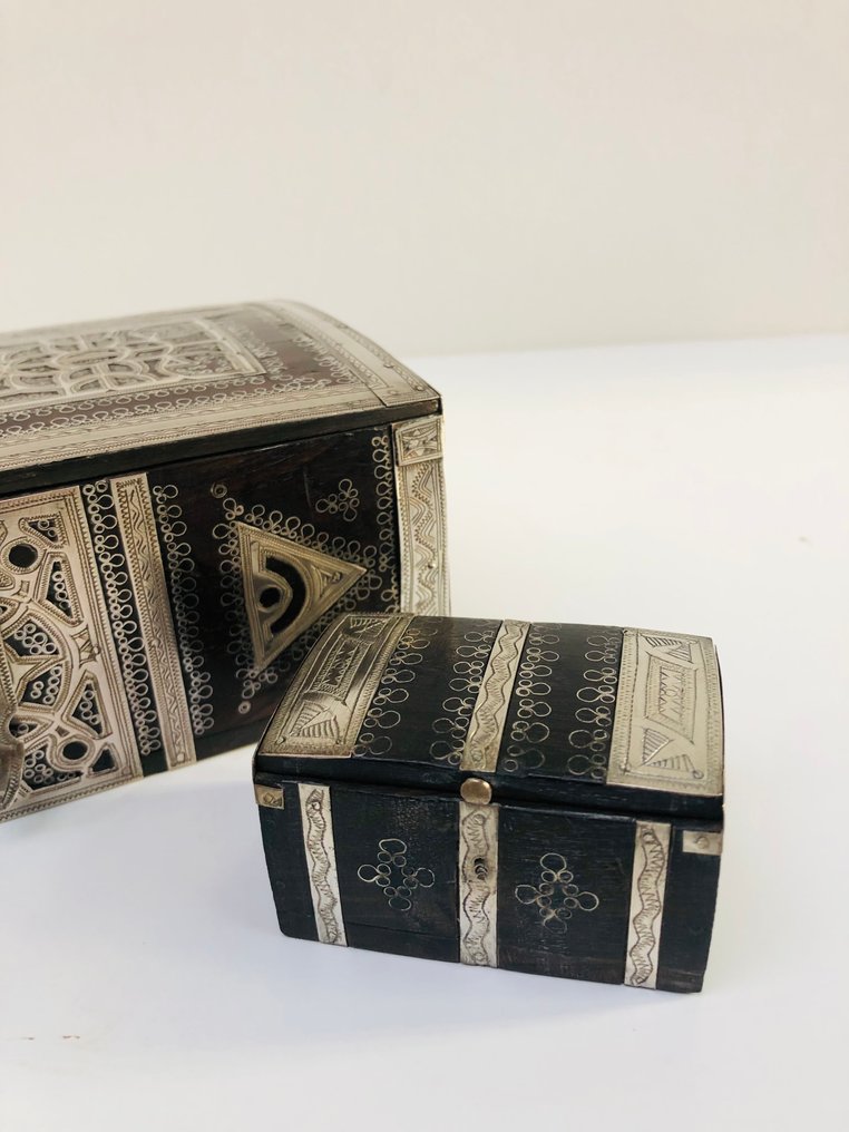 Set de 2 cutii Touareg - Lemn, Argint - Nordul Africii - secolul XX #2.1