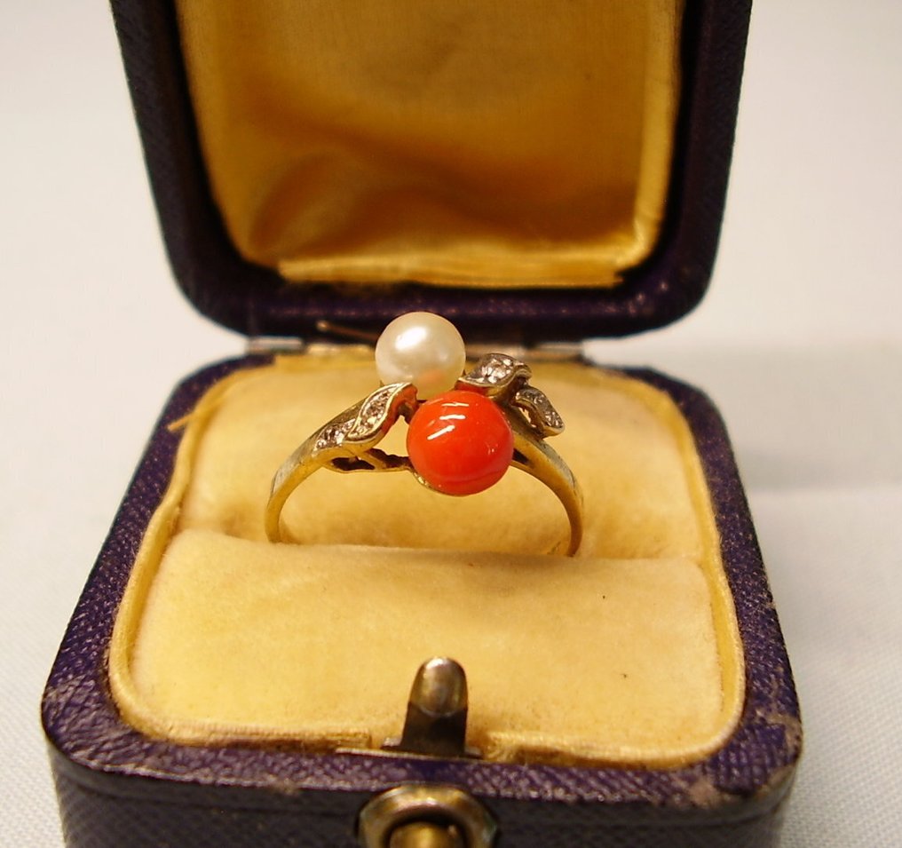 Nincs minimálár - Gyűrű - 8 kt. Sárga arany - 0.78ct. tw. Korall - Gyöngy - Toi+Moi-gyűrű + Dia 1915 #1.0