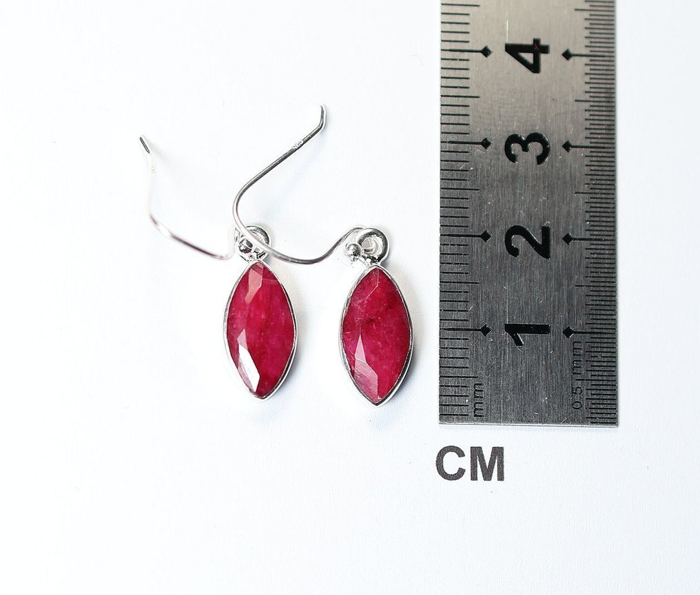 Ruby 2个耳环吊坠 / 全新- 3.56 g - (2) #3.2