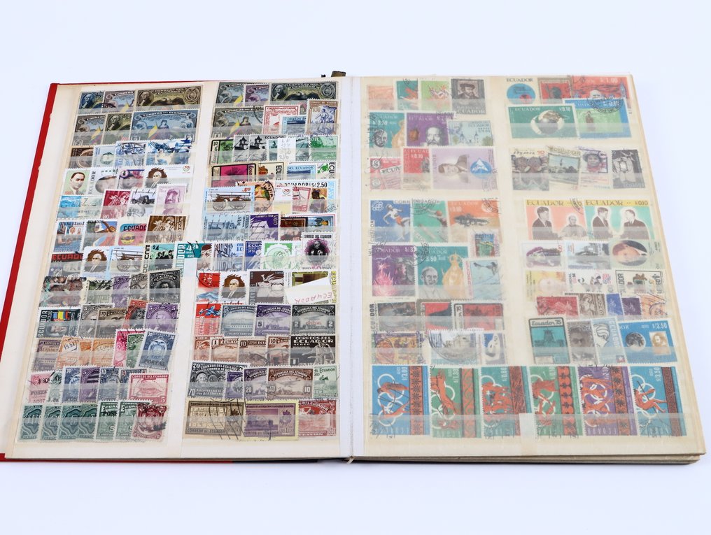 厄瓜多爾  - 已盖章的收藏品存放在集邮册中 #3.2