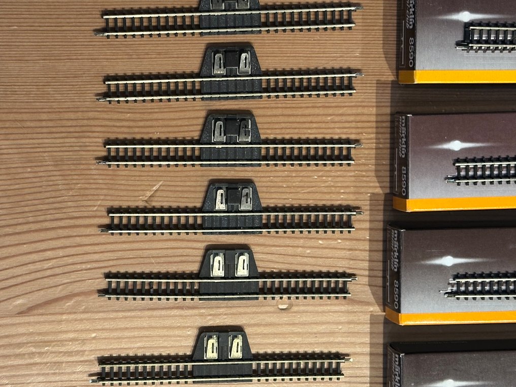 Märklin Z轨 - 8590, 8588, 8598 - 模型火车车轨 (18) - Märklin 连接轨和分离轨 #3.2