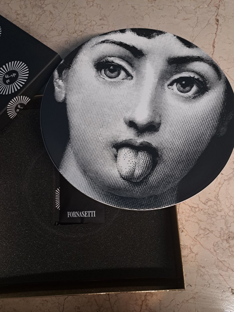 Piero Fornasetti - Astia - Posliini - Teema ja variaatiot #1.0