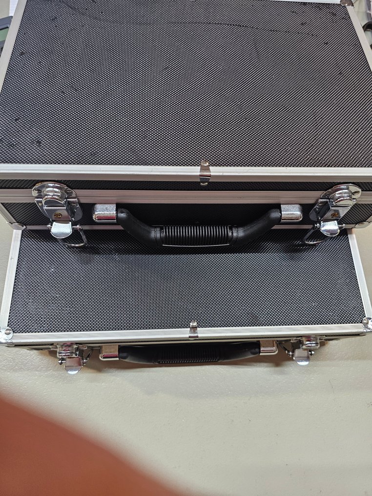 2 x Koffertje metalen rand met 8 trays/koffer - Schatulle (2) - Kunststoff #1.0