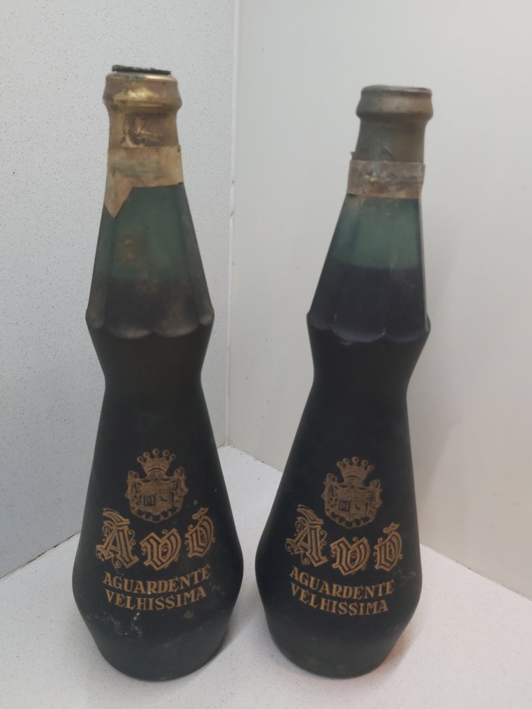 Avó - Aguardente Velhíssima - b. 1970s, 1980s - n/a (75cl) - 2 bottles #3.2
