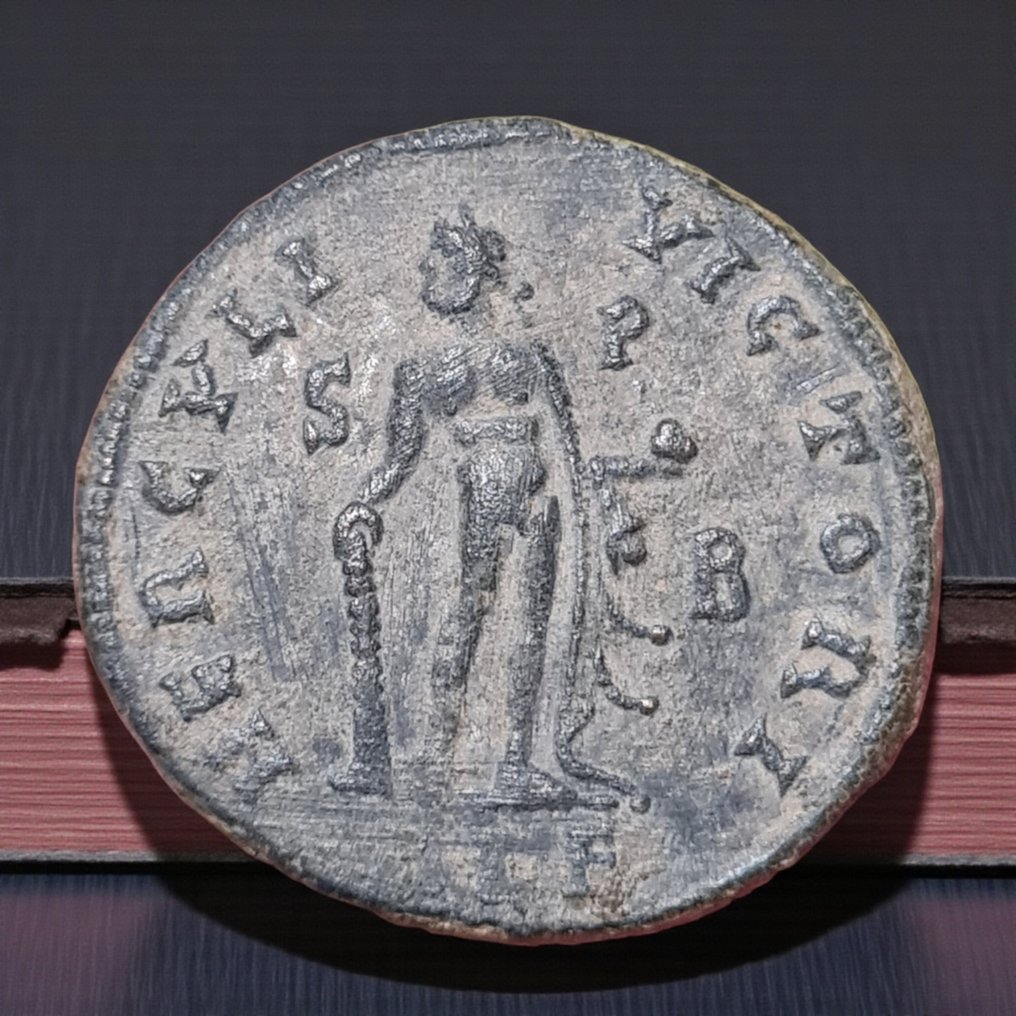 Ρωμαϊκή Αυτοκρατορία. CONSTANTIUS I (Caesar, 293-305 AD)- uncleaned. Follis (χωρίς τιμή ασφαλείας) #3.2