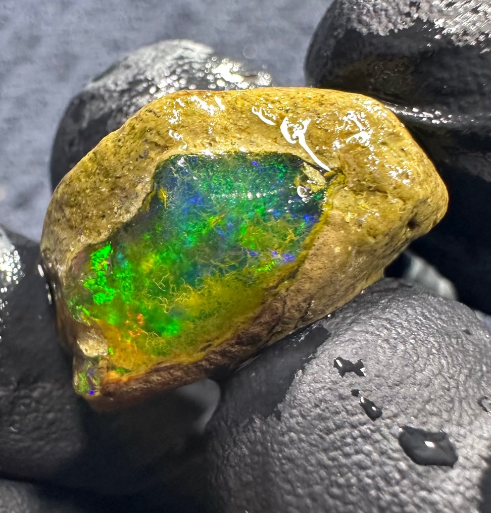 Opaal cristallo da 20ct Grezzo- 4 g #3.2