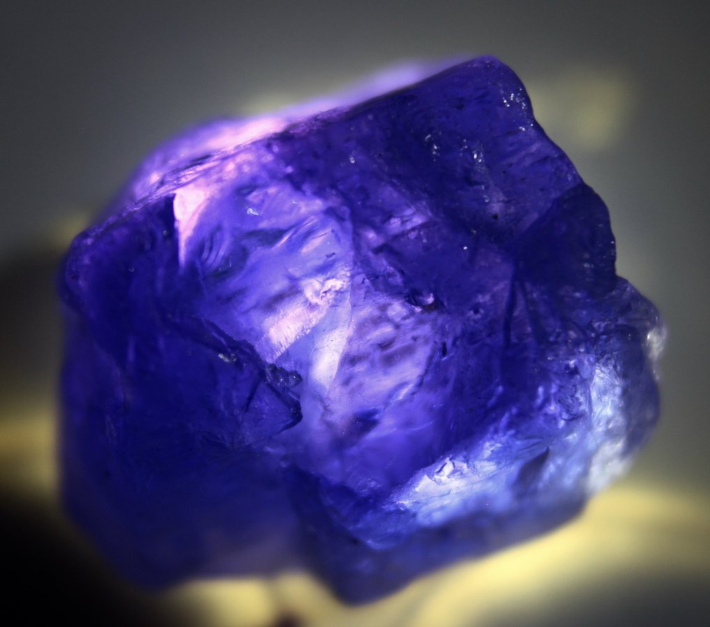 Ct. 20.0 Εξαιρετικό τανζανίτη μπλε διαφανές - από τη συλλογή - Ύψος: 15 mm - Πλάτος: 13 mm- 4 g #1.0