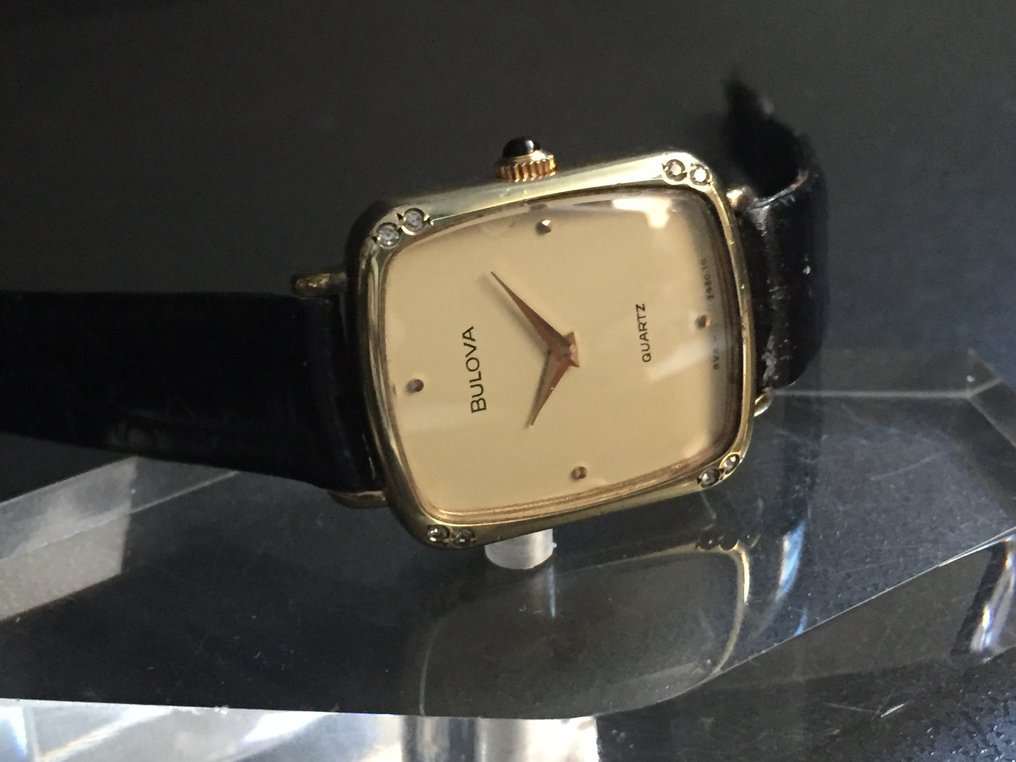 Bulova - De Luxe Diamonds Bisel New Old Stock - Nincs minimálár - . - Női - 1990-1999 #1.0