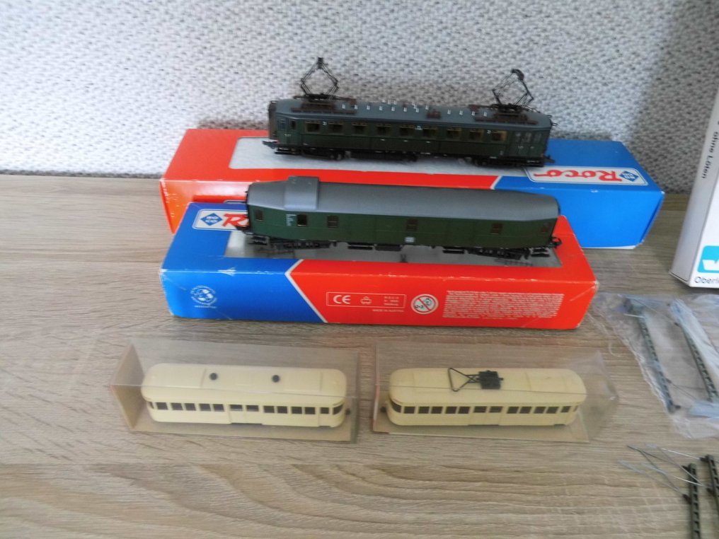 Roco, Wiking, Viessmann H0 - Model train (5) - Tram, block box, mail car, and overhead line masts. #3.2