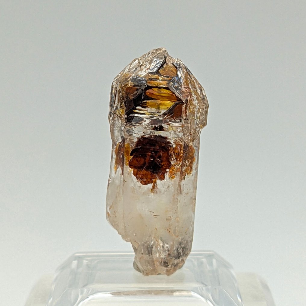 Clivagem de quartzo fluorescente com petróleo, super raro Cristais sob matriz - Altura: 35 mm - Largura: 15 mm- 8 g #1.0