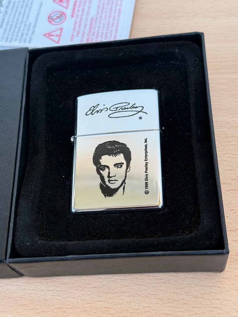 Zippo - Elvis 75 Years - Sem preço de reserva - Isqueiro - Aço (aço inoxidável) #1.0