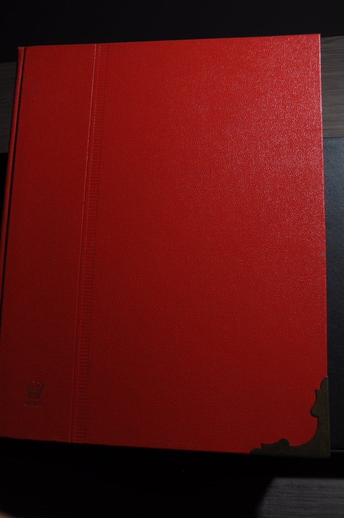 World  - Party with, among other themes, ships, various countries, quantities, and much more in stock books #1.0