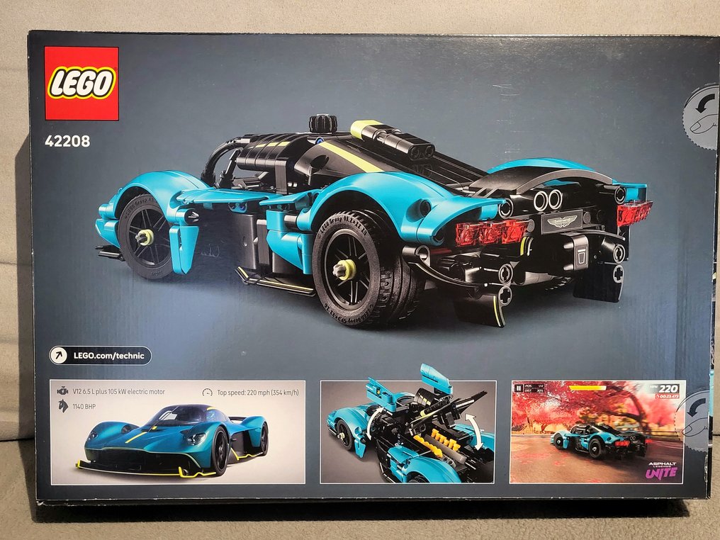 Lego Set - 42208 - Technik - Aston Martin Valkyrie #1.0