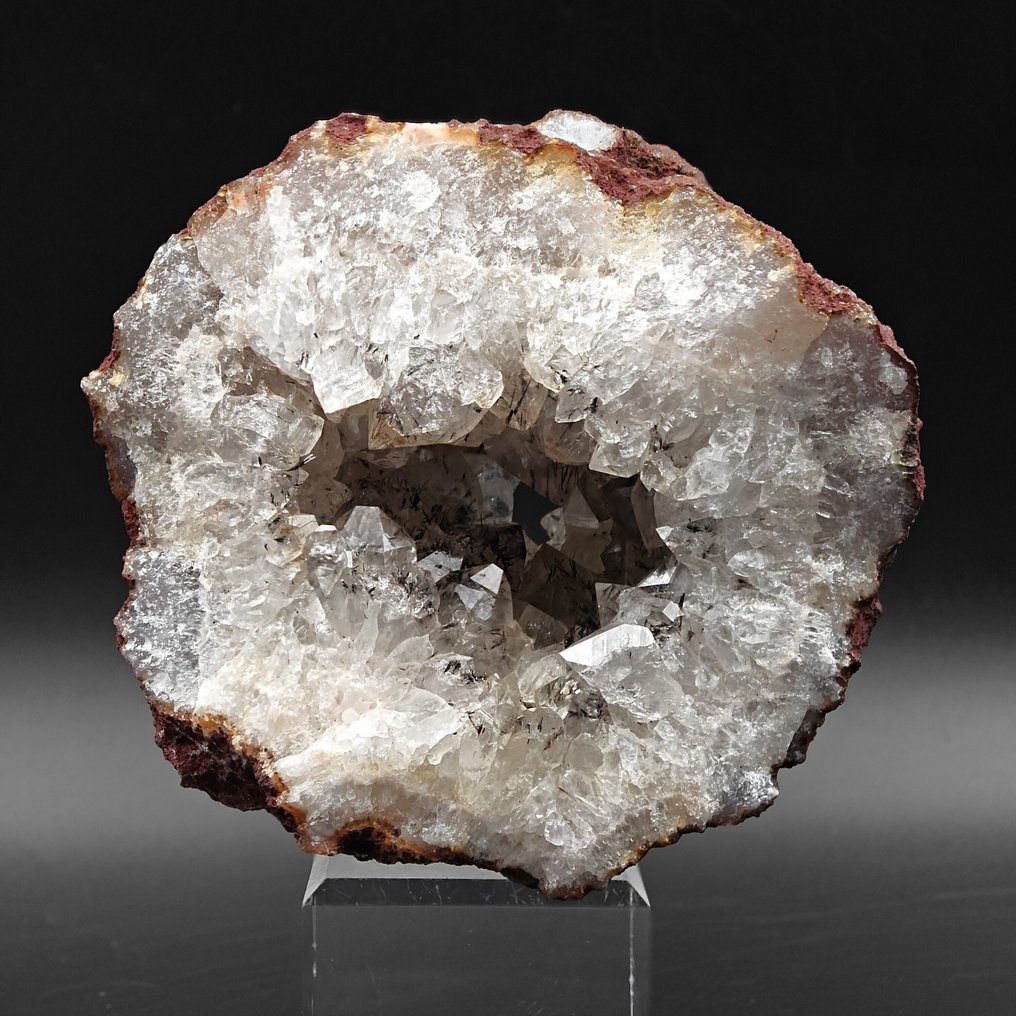 Γεωδιούχος χαλαζίας με ενσωματωμένα γκαιτίτη σε φουντάκια Γαιώδης - Ύψος: 100 mm - Πλάτος: 88 mm- 521 g #2.1