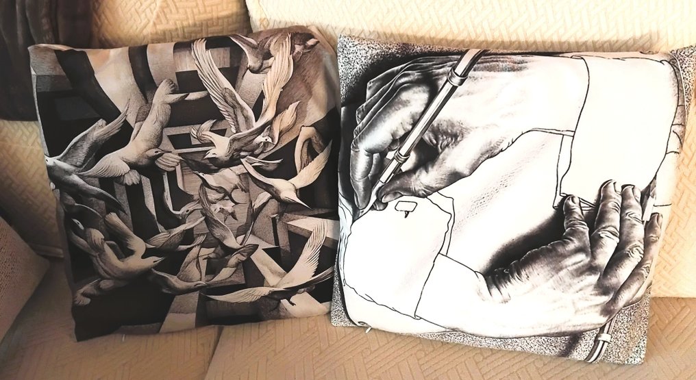 D'après M. C. Escher - Kussen (2) #1.0