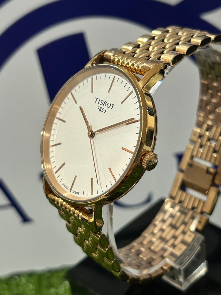 Tissot - Classics - Bez ceny minimalnej
 - Unisex - 2010-2020  #2.1