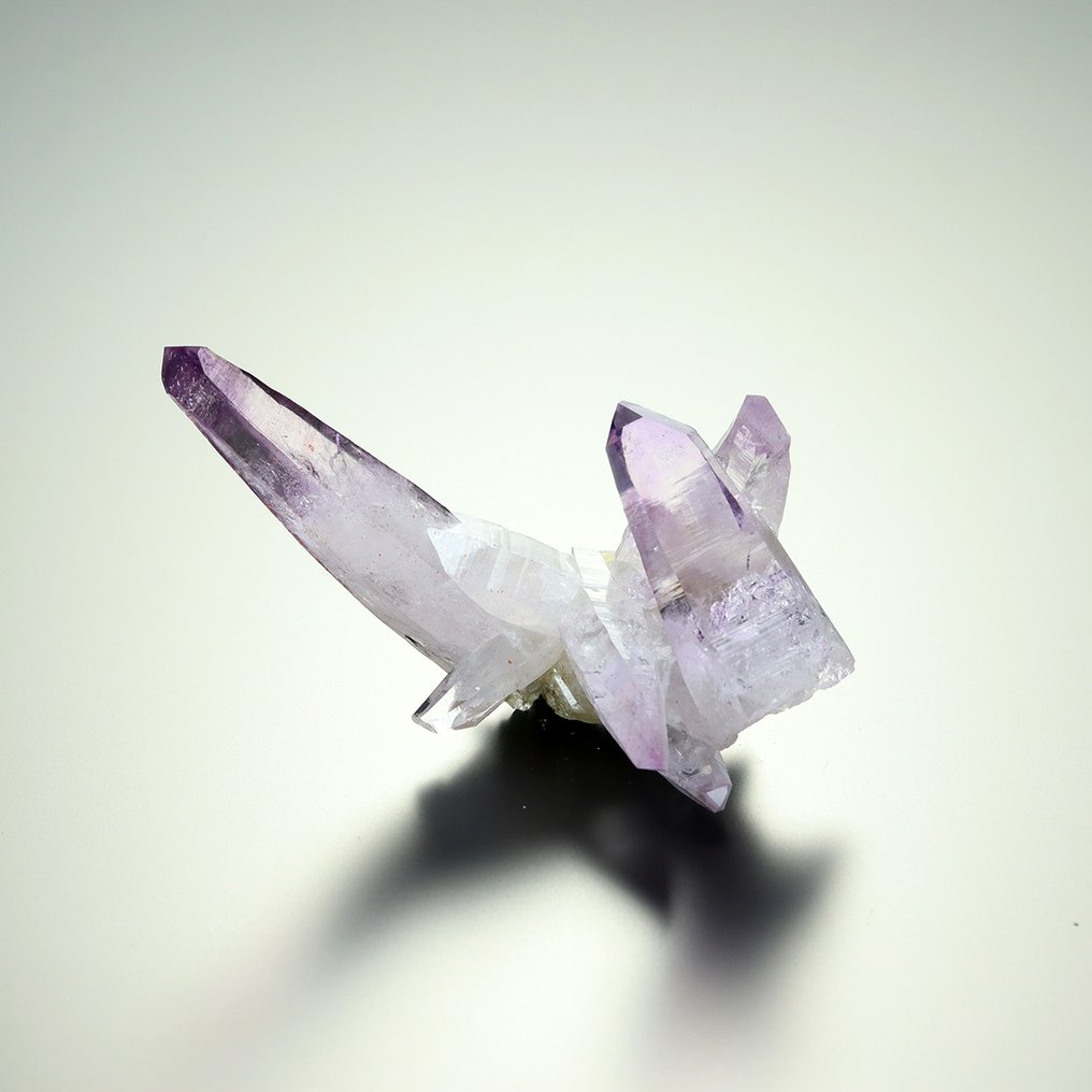 Φανταστικό ΚΟΣΜΗΜΑ. Διπλό σύμπλεγμα QUARTZ ποικιλίας AMETHYST ΜΕΞΙΚΟ Κρύσταλλος - Ύψος: 6 cm - Πλάτος: 6 cm- 36 g #2.1