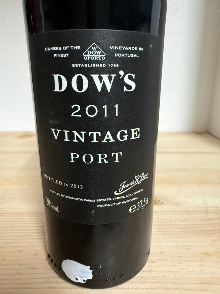 2011 Dow’s - Vintage Port - Butelkowane w 2013 - Douro - 1 Małpka (0,375l) #1.0