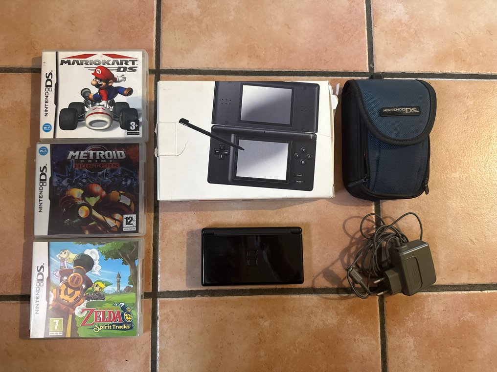 Nintendo - DS lite - with top games - Κονσόλα βιντεοπαιχνιδιών + παιχνίδια - Στην αρχική του συσκευασία #1.0
