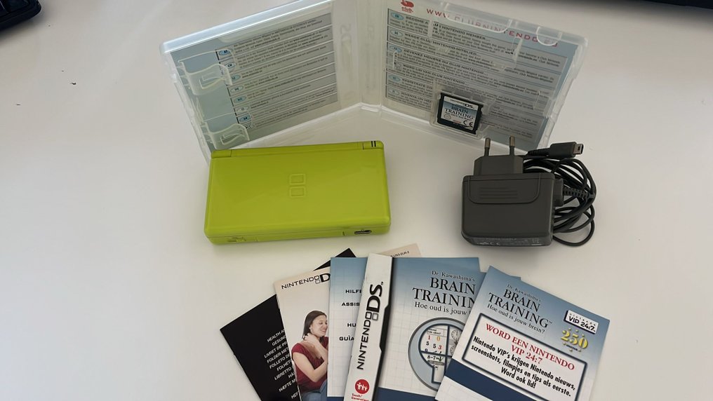 Nintendo - DS lite - Lime Green - Consolă de jocuri video + jocuri #1.0